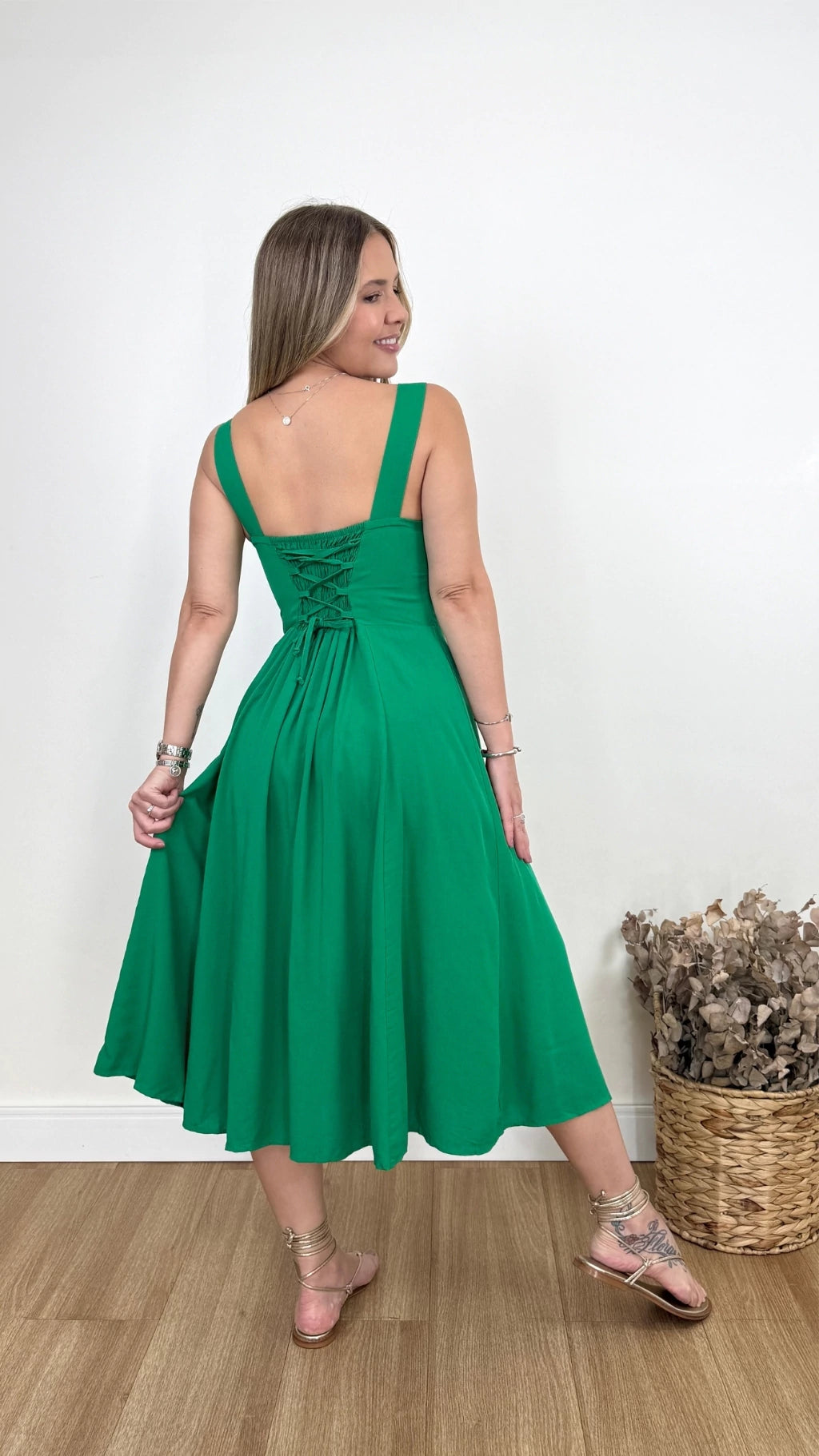VESTIDO JULIA VITORIA LISO