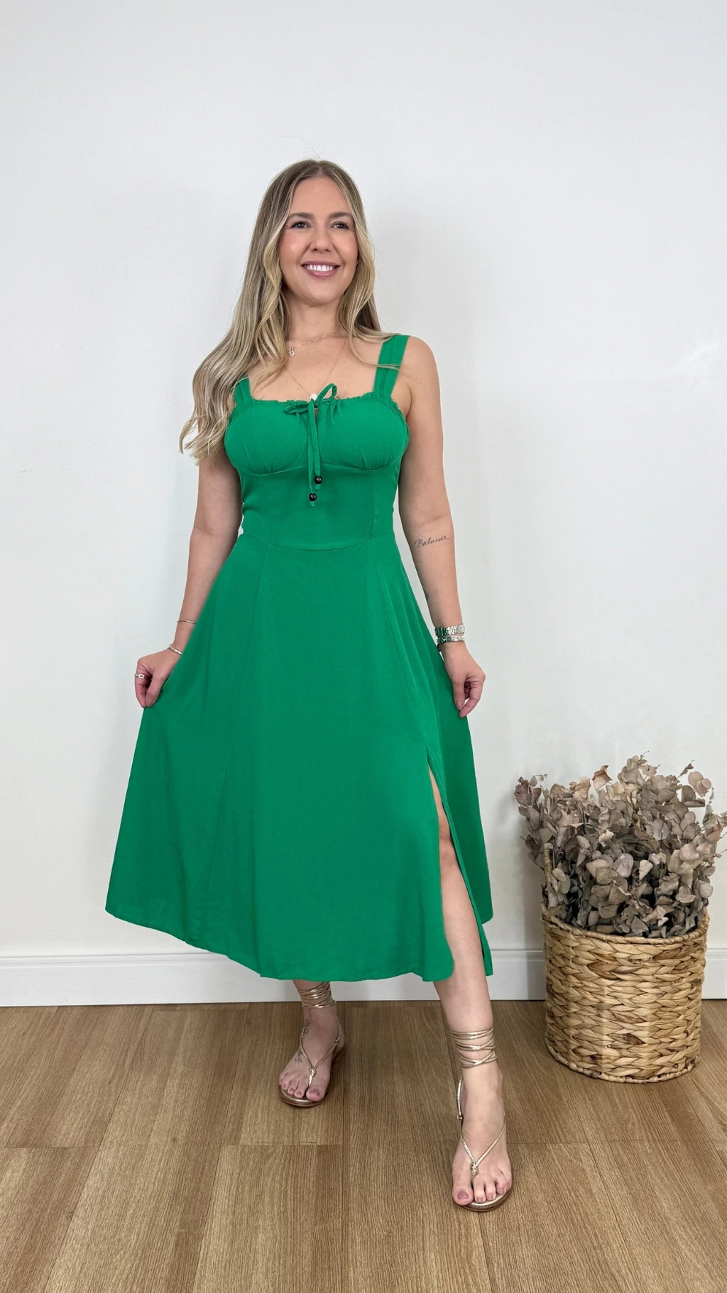VESTIDO JULIA VITORIA LISO