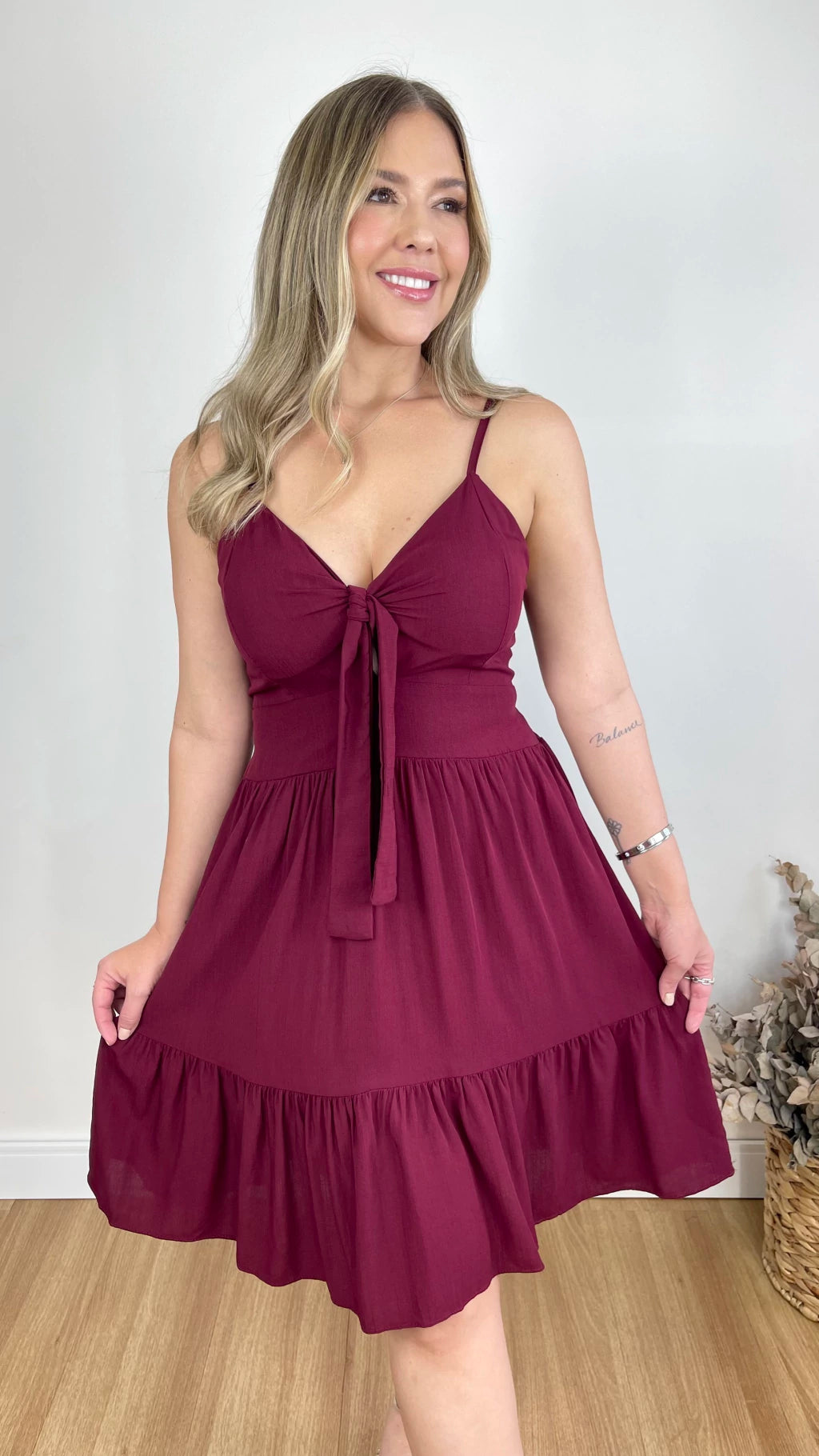 VESTIDO SOFIA CURTO LISO