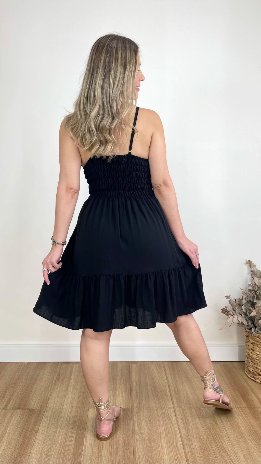 VESTIDO SOFIA CURTO LISO